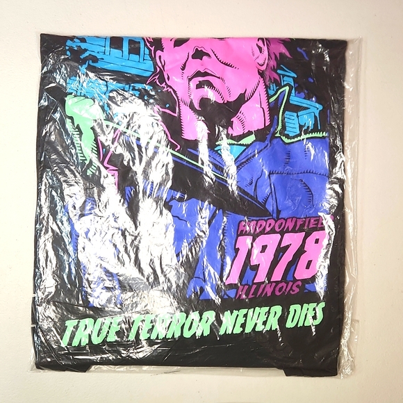 ❤️NWT VINTAGE TORRID TEE - MICHAEL MEYERS DISTRESSED TUNIC - HALLOWEEN MOVIE - Picture 6 of 16